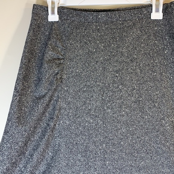 Banana Republic 6 ITALY MADE Wool Silk Blend Skirt. - Picture 2 of 9